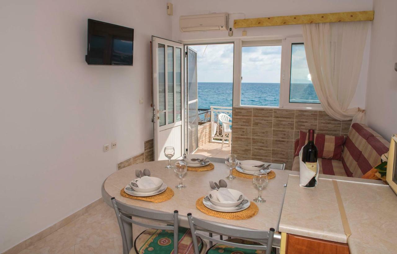 Chara'S Sea View House Appartement CCharaki Buitenkant foto